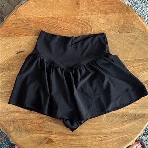 Offline by Aerie Real Me Crossover Black Women's Shorts Small